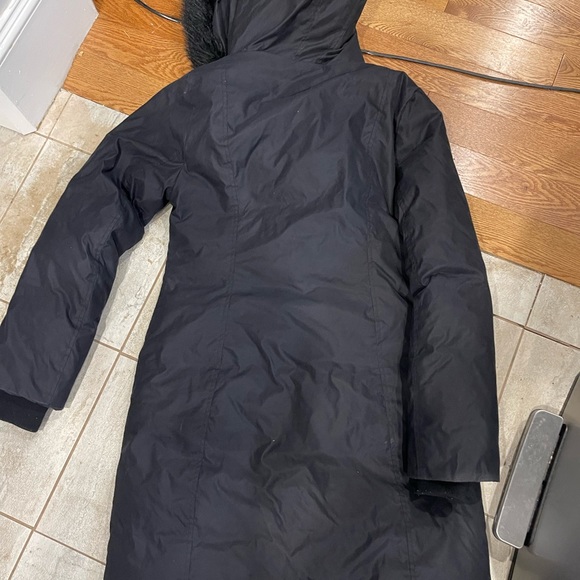 Aritzia Babaton St. Moritz Winter Down Parka Black Women's Medium - Picture 9 of 12